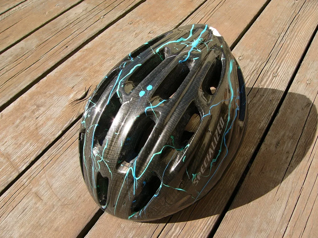 Cycling helmet